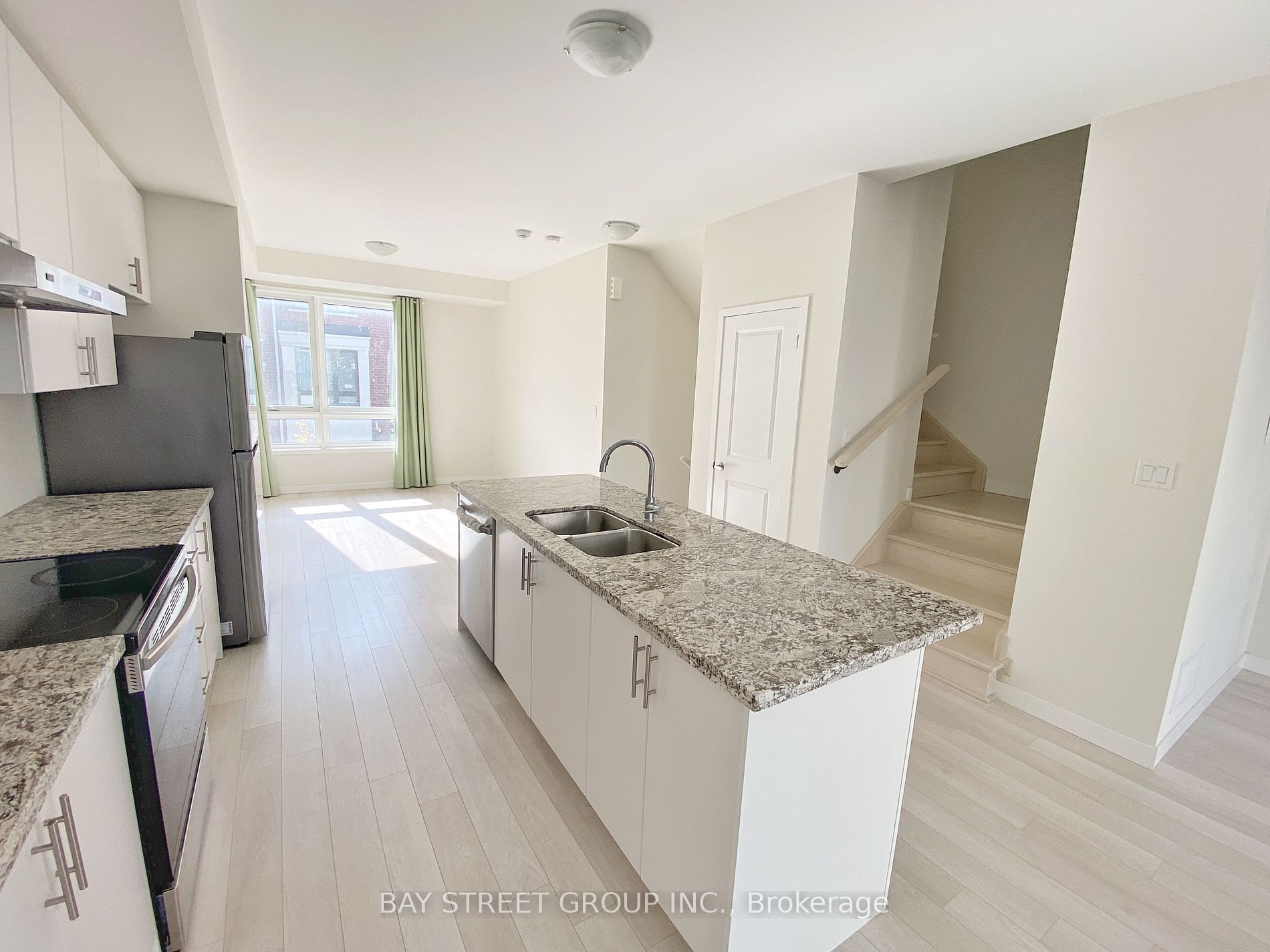 17 James Noble Lane, #106