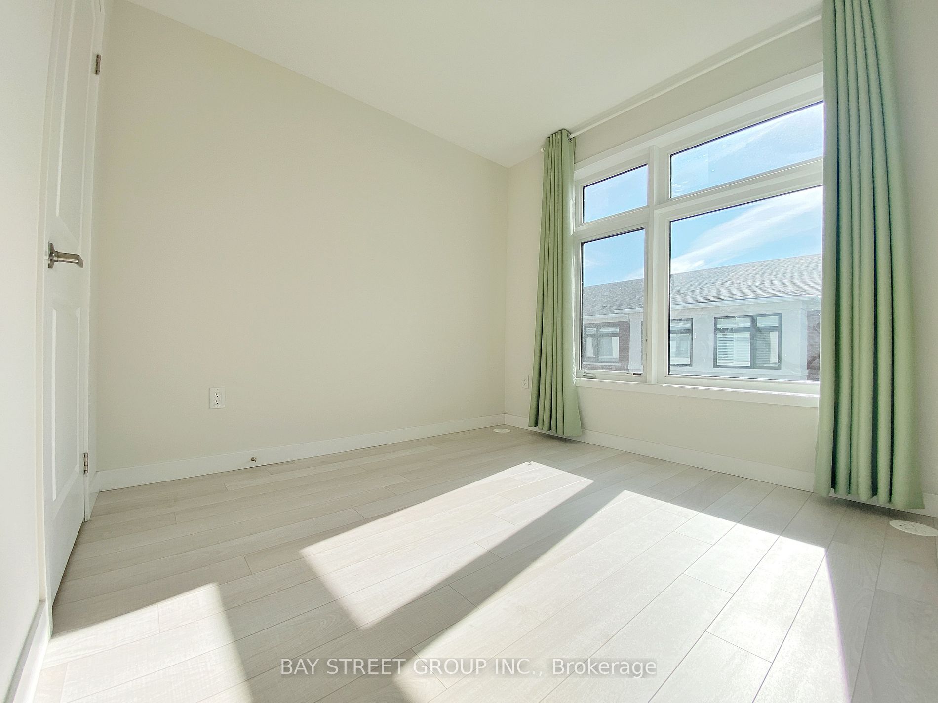 17 James Noble Lane, #106