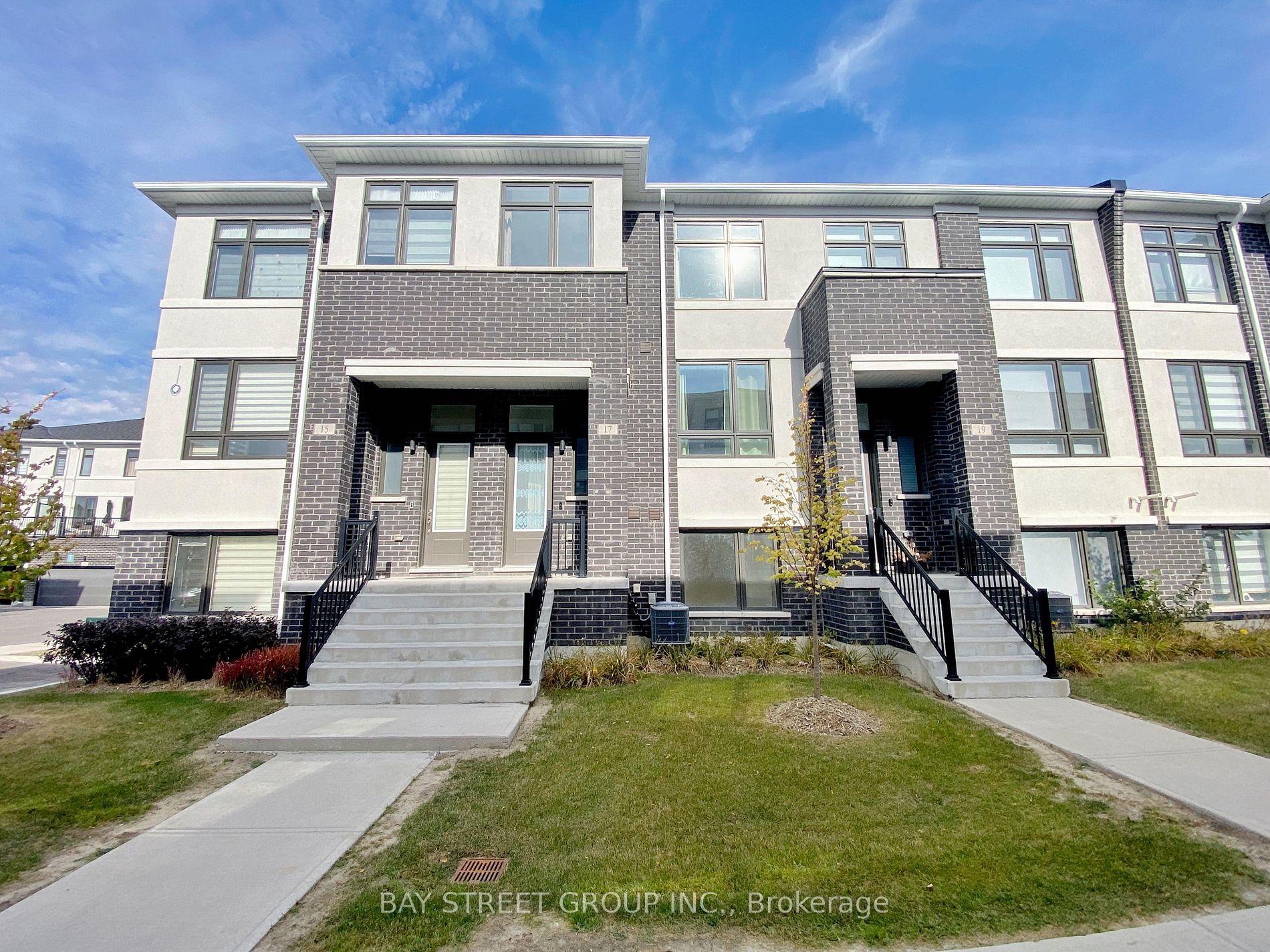 17 James Noble Lane, #106