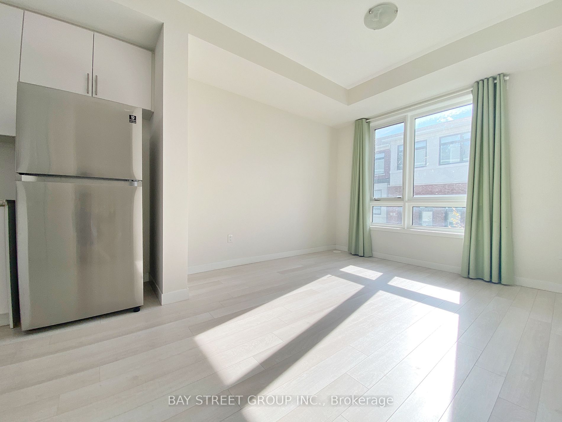 17 James Noble Lane, #106