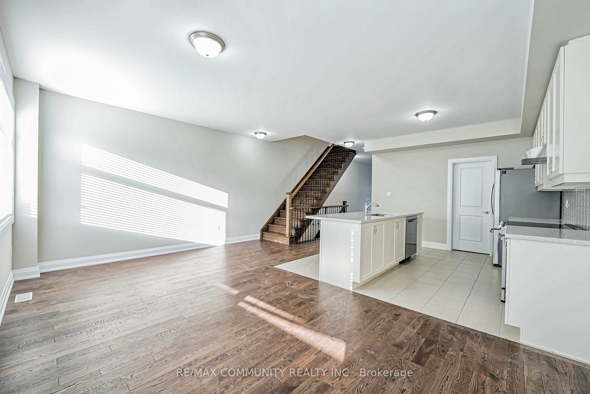 923 Isaac Phillips Way