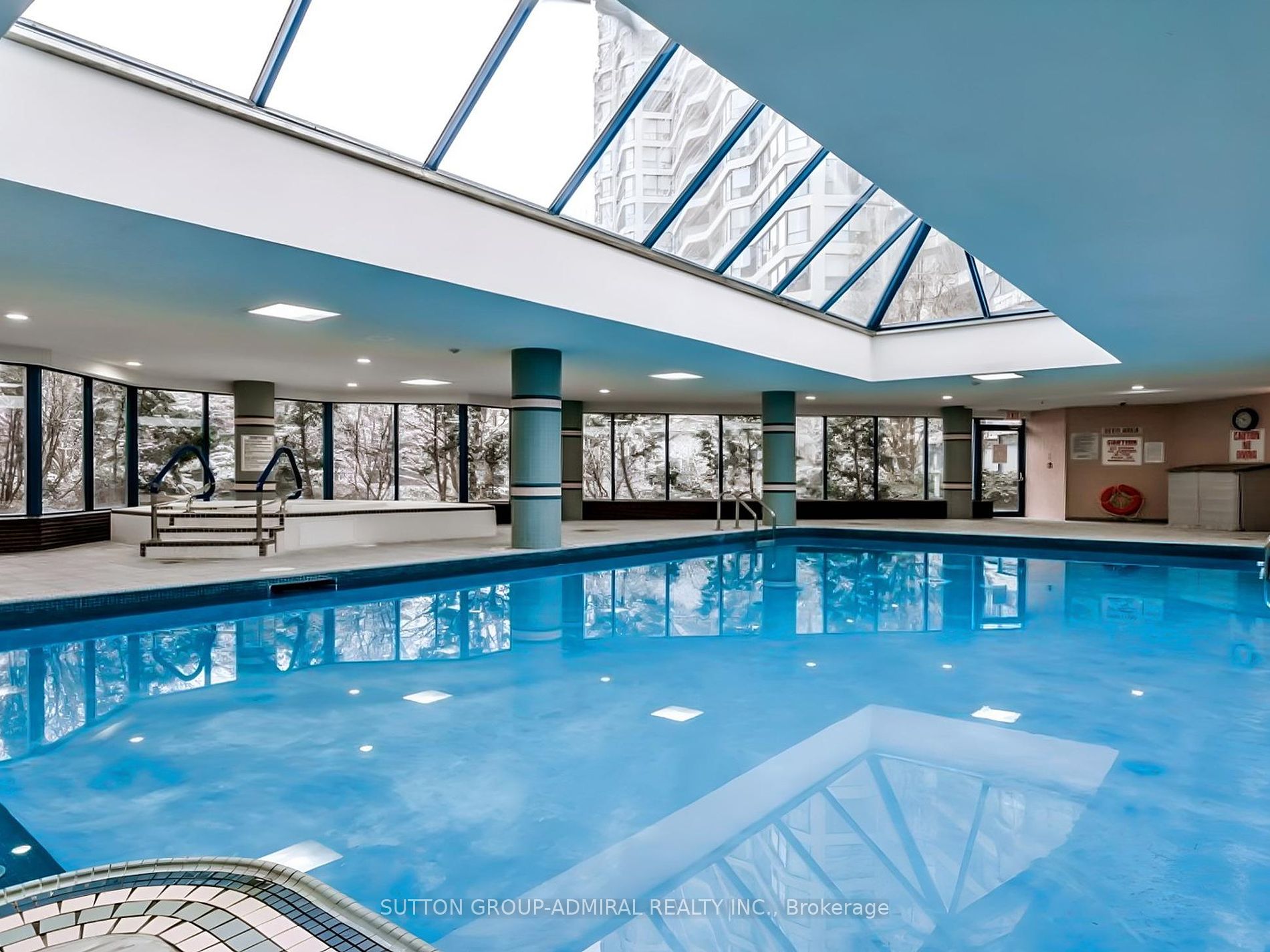 1 Clark Ave W, #1604