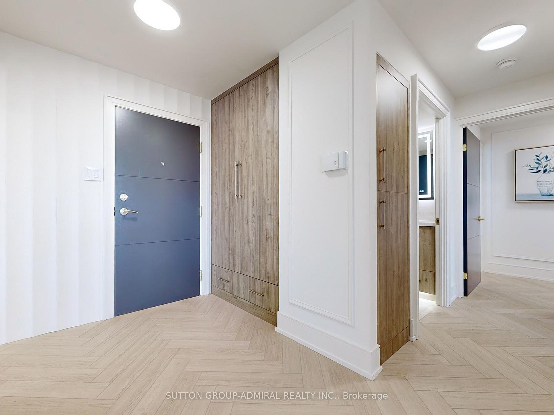 1 Clark Ave W, #1604