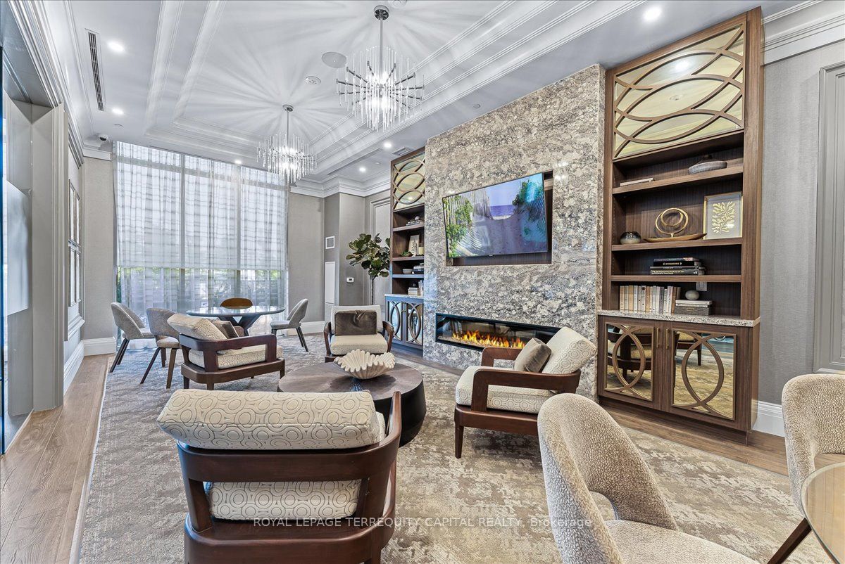 20 Gatineau Dr, #412E