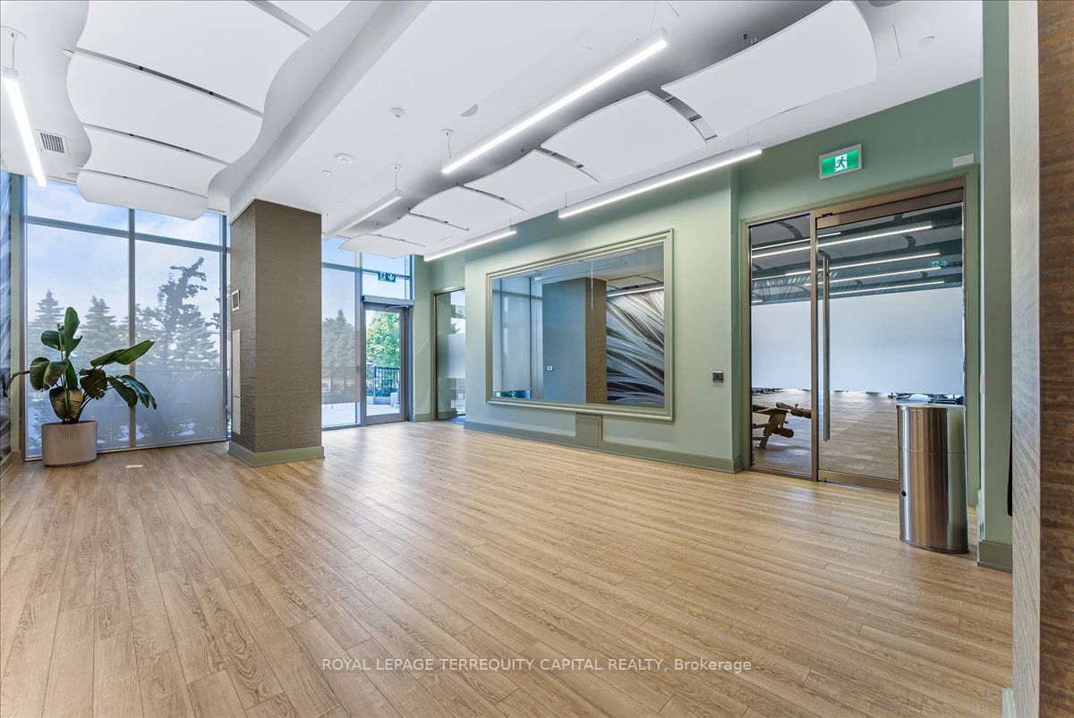 20 Gatineau Dr, #412E