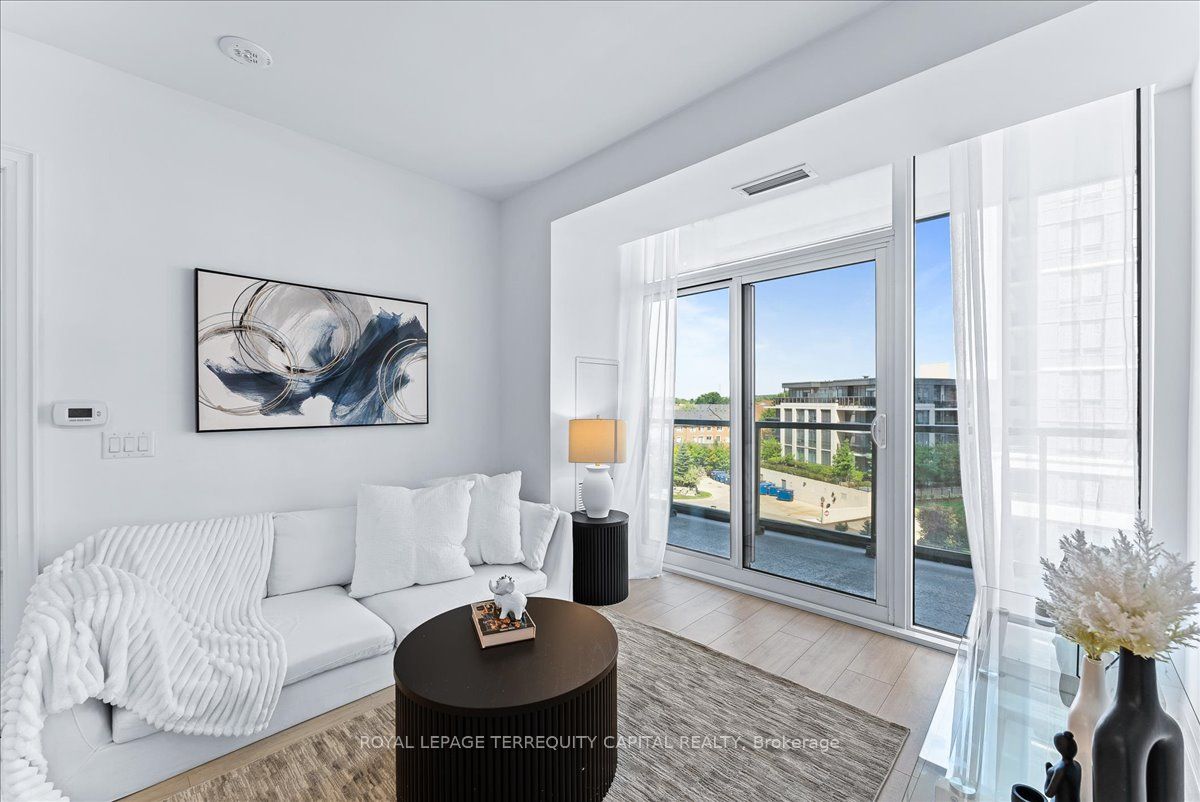 20 Gatineau Dr, #412E