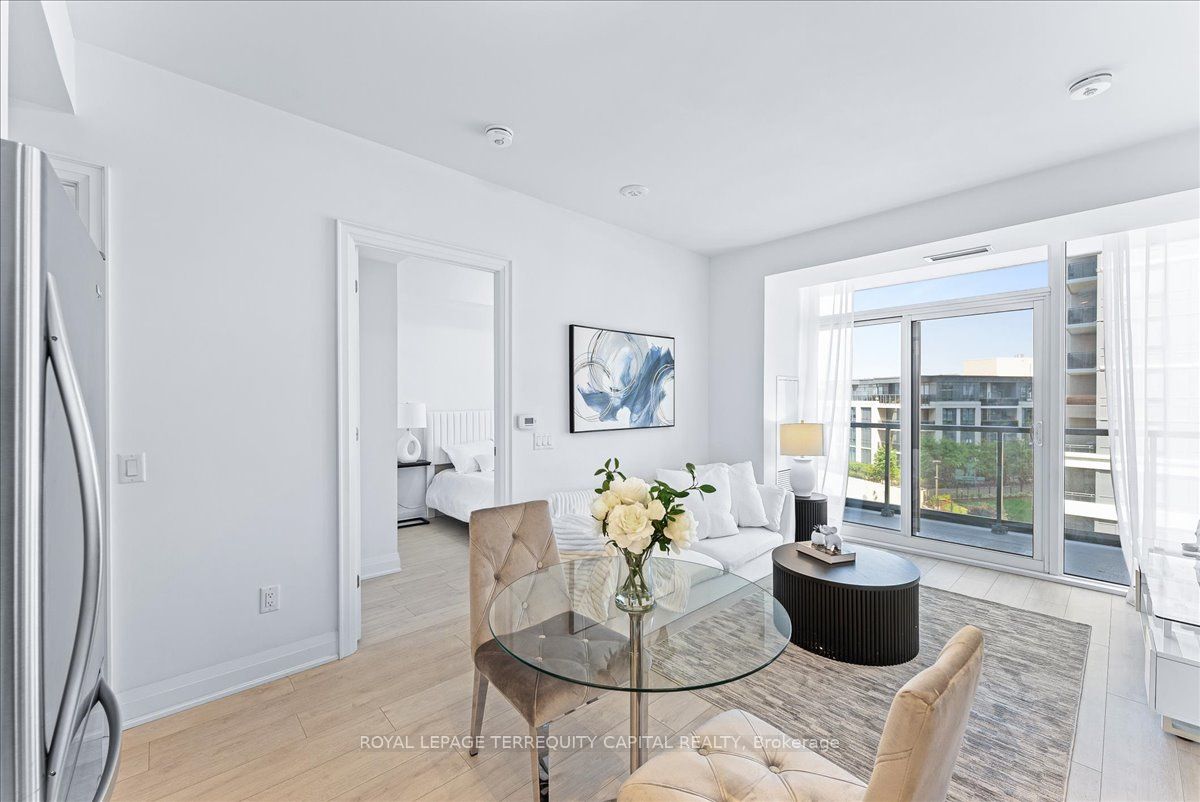 20 Gatineau Dr, #412E