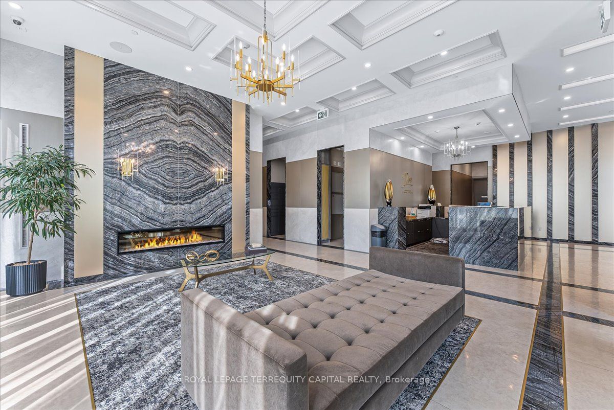 20 Gatineau Dr, #412E