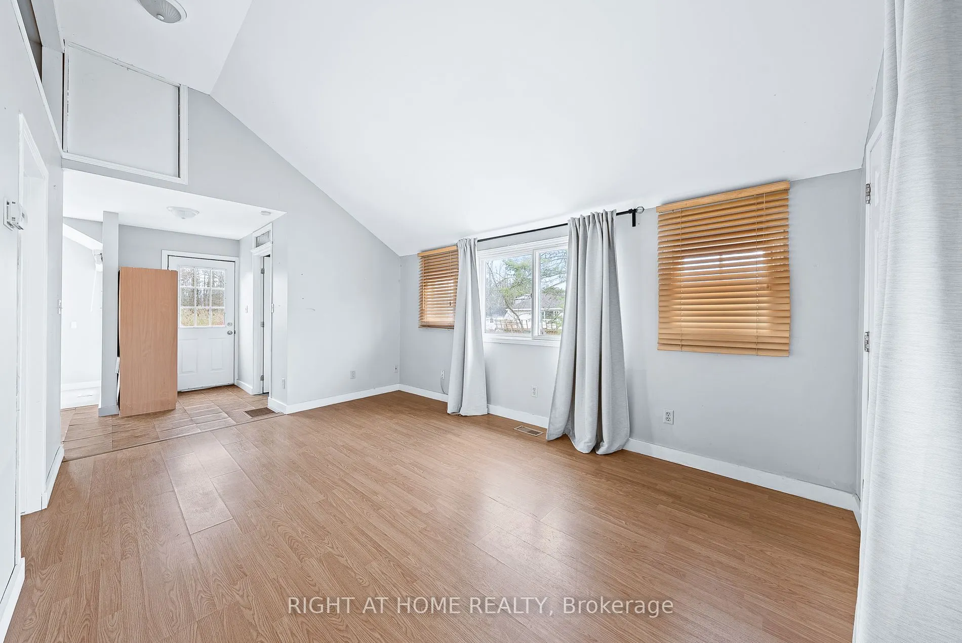 685 Reid St
