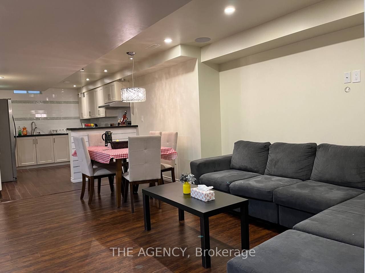 48 Tonner Cres