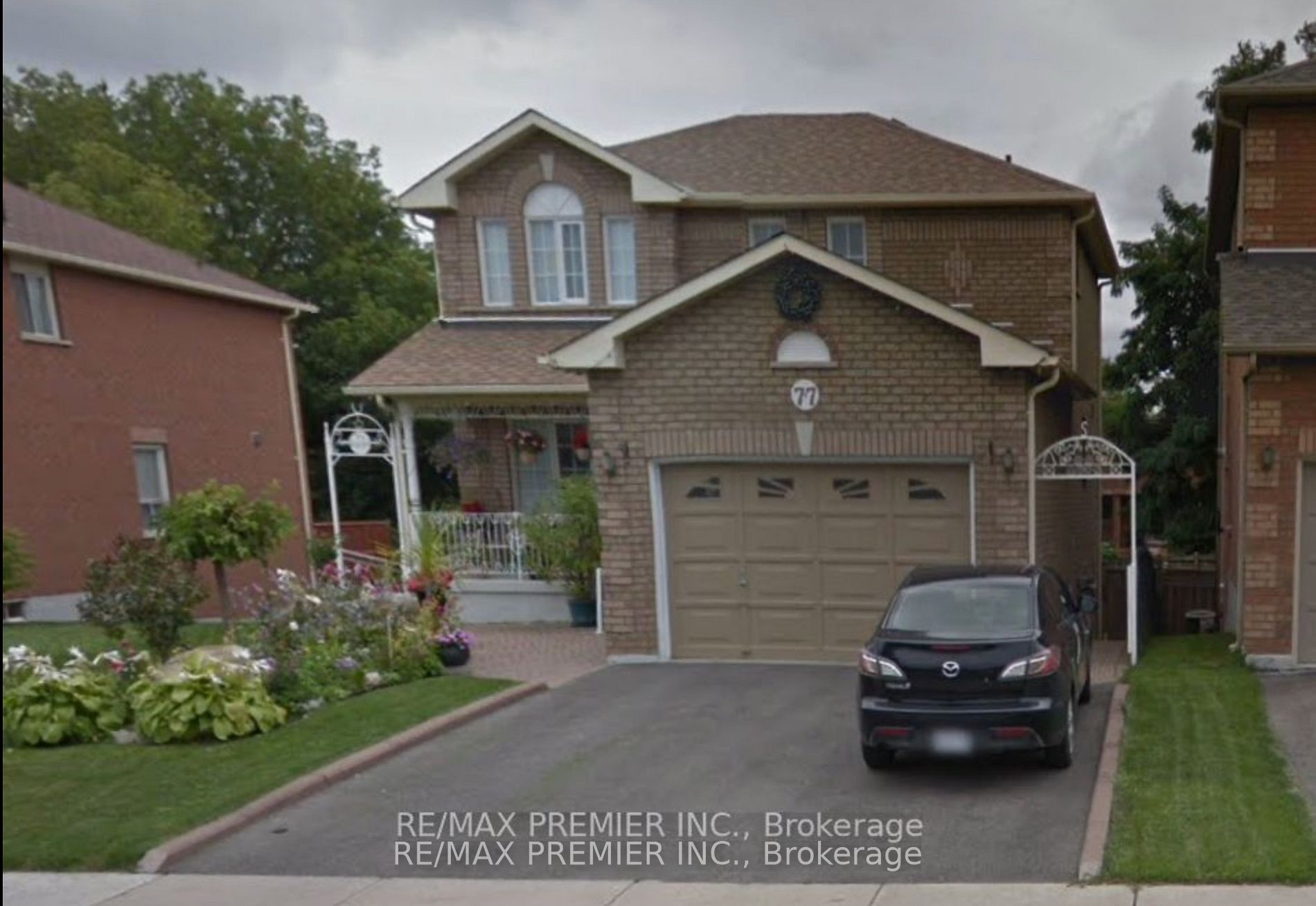 77 Stonebriar Dr