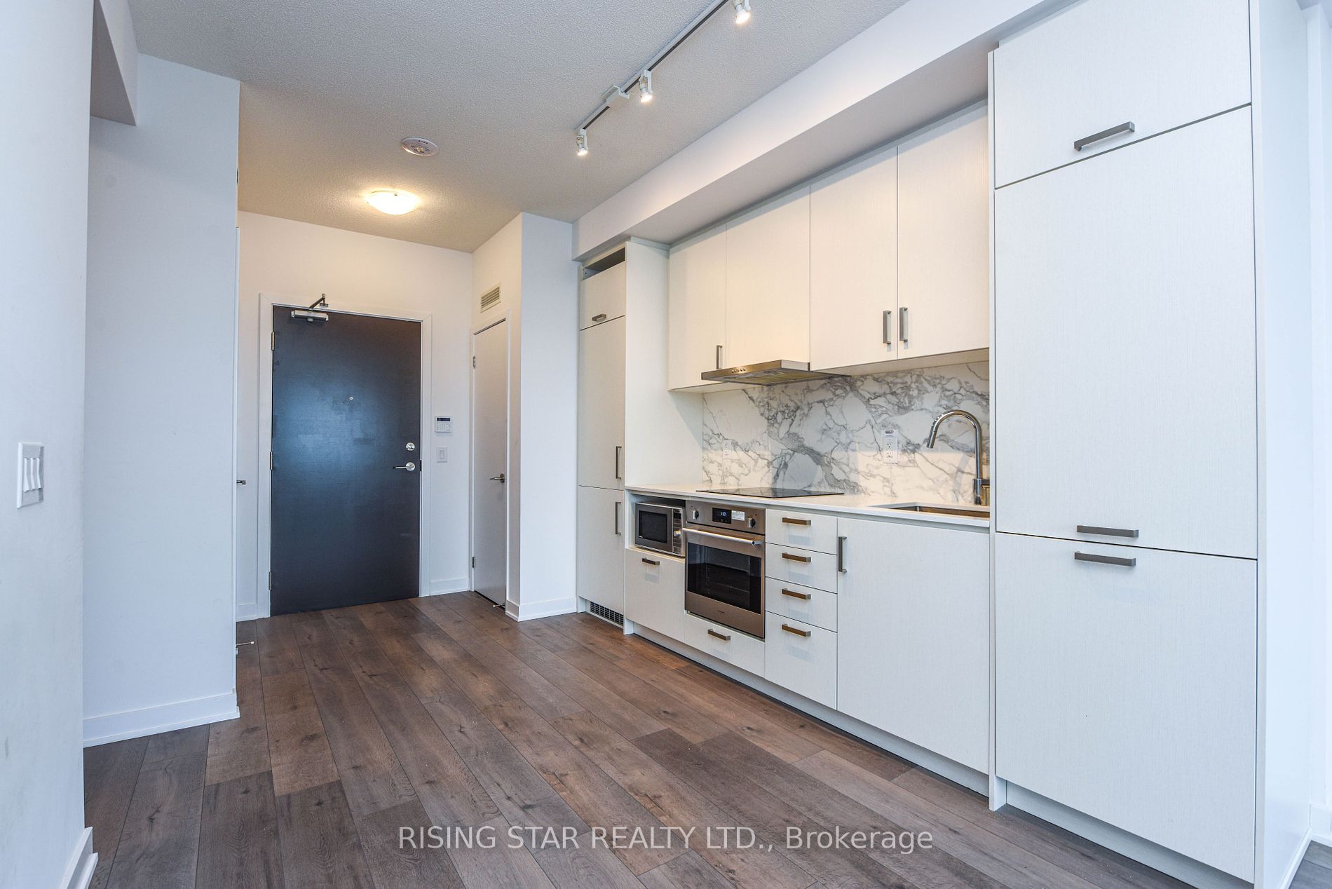 60 honeycrisp Cres, #617