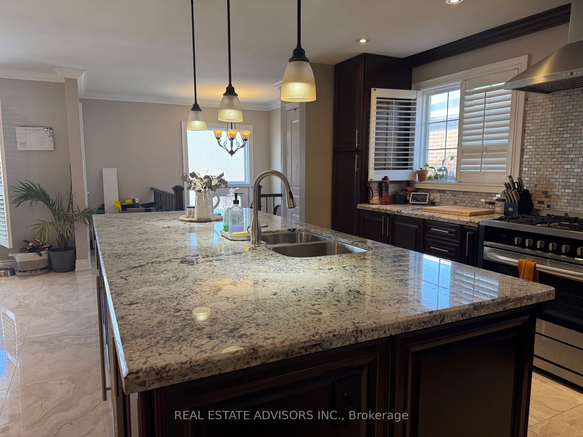 17 Agincourt Rd