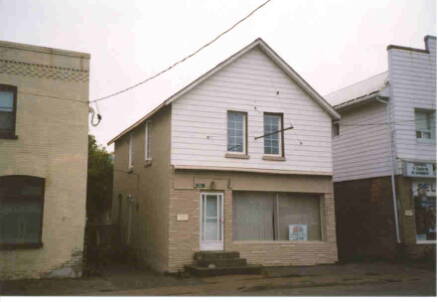 284 Main St