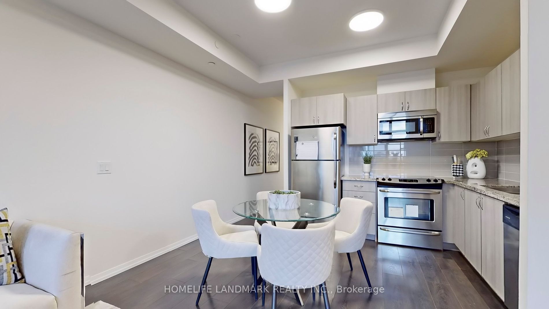 540 Bur Oak Ave, #340