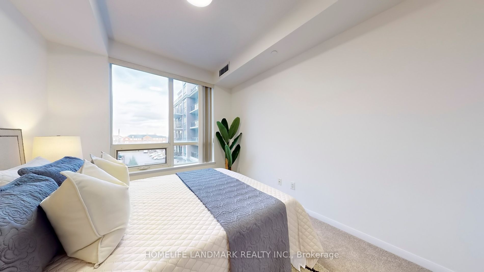 540 Bur Oak Ave, #340