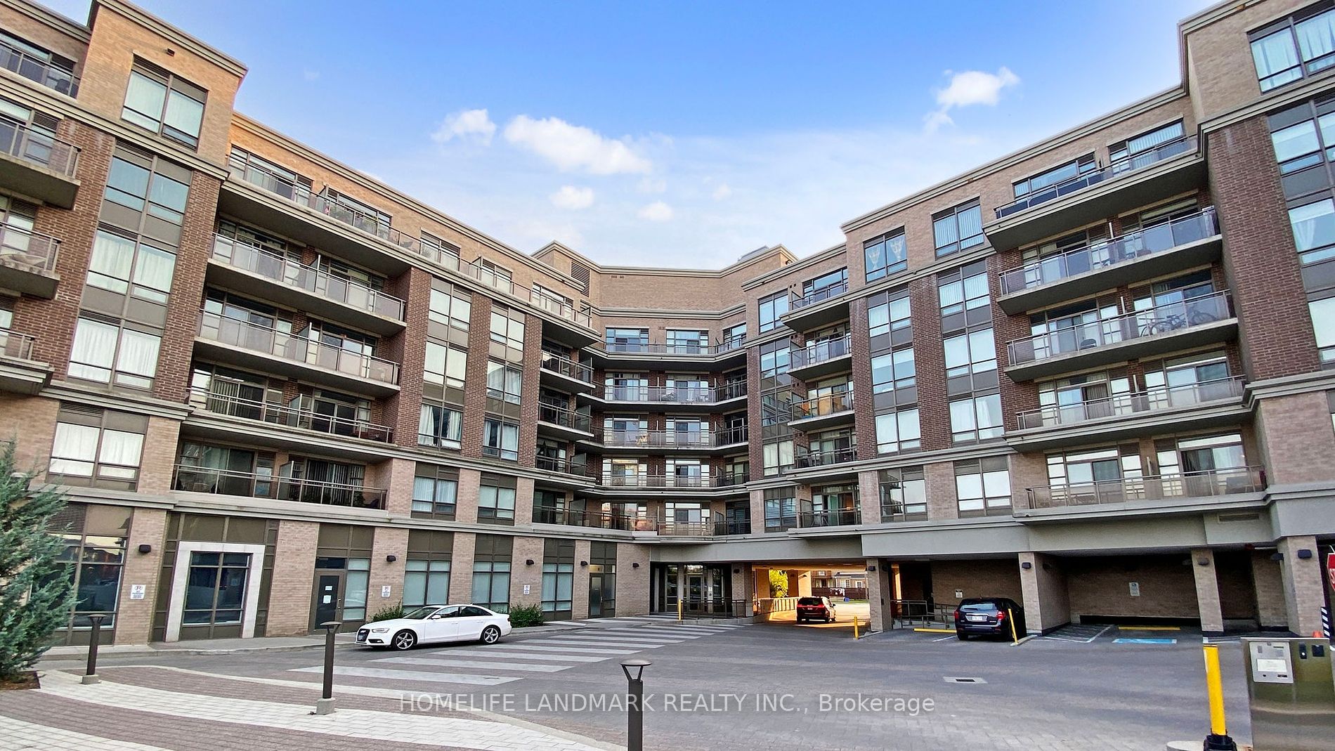 540 Bur Oak Ave, #340