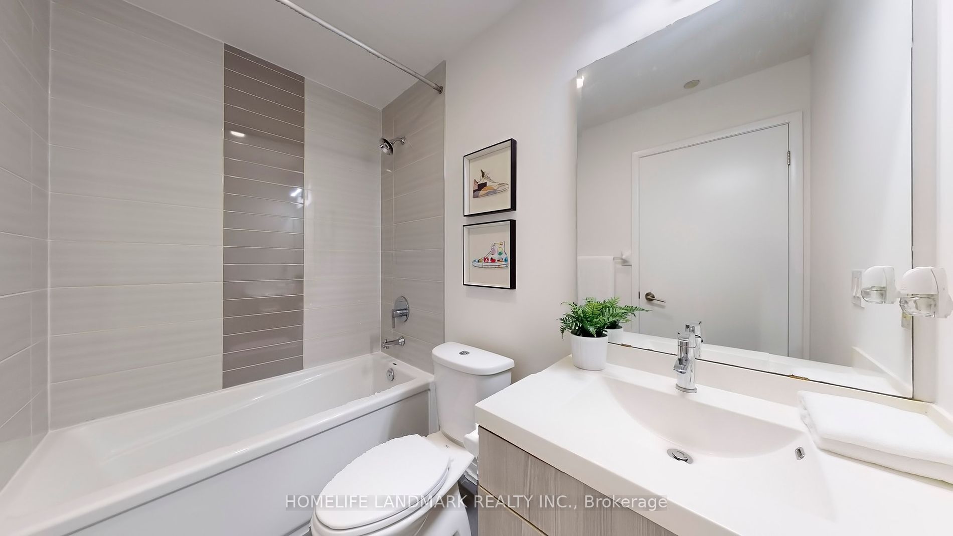 540 Bur Oak Ave, #340