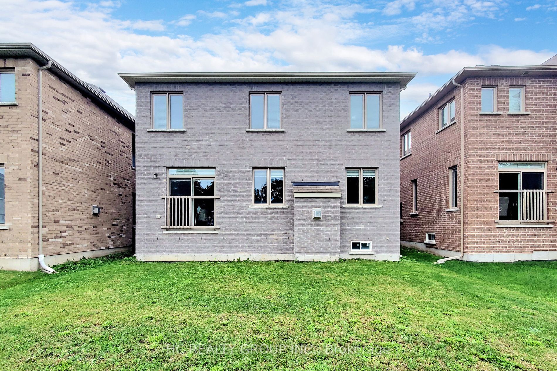 86 Robb Thompson Rd