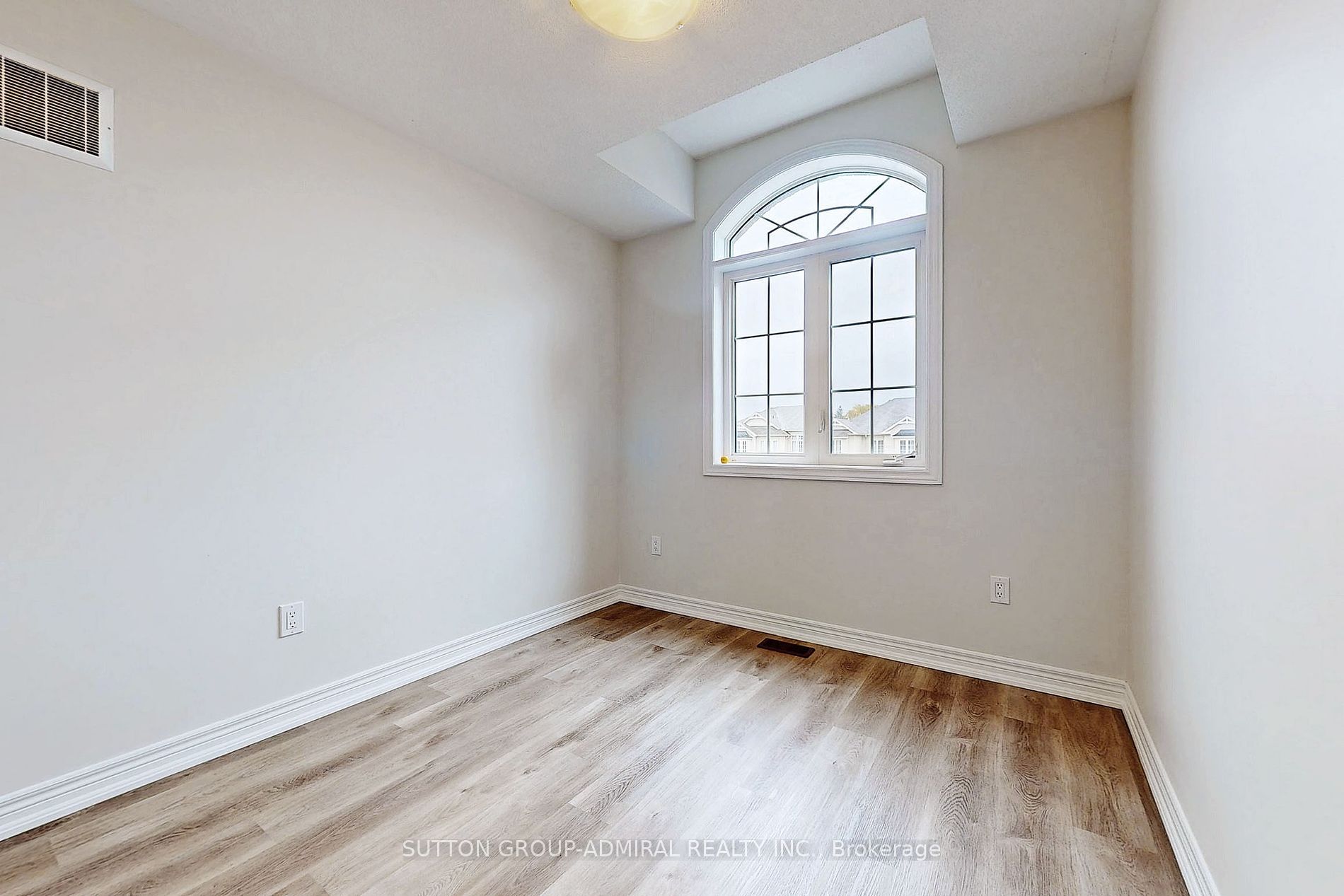 22 Greenwood Dr