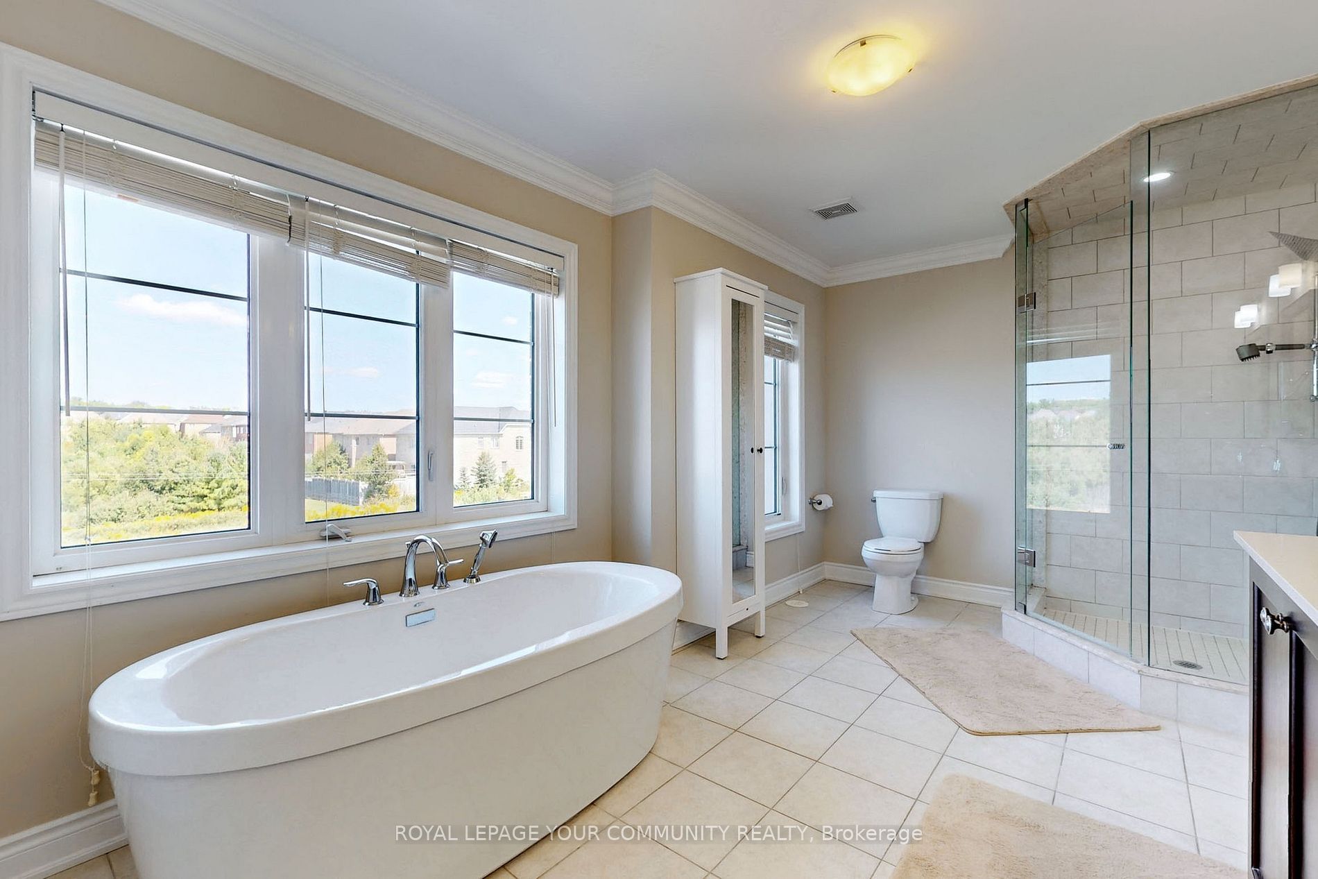 1331 Major Mackenzie Dr W, #141