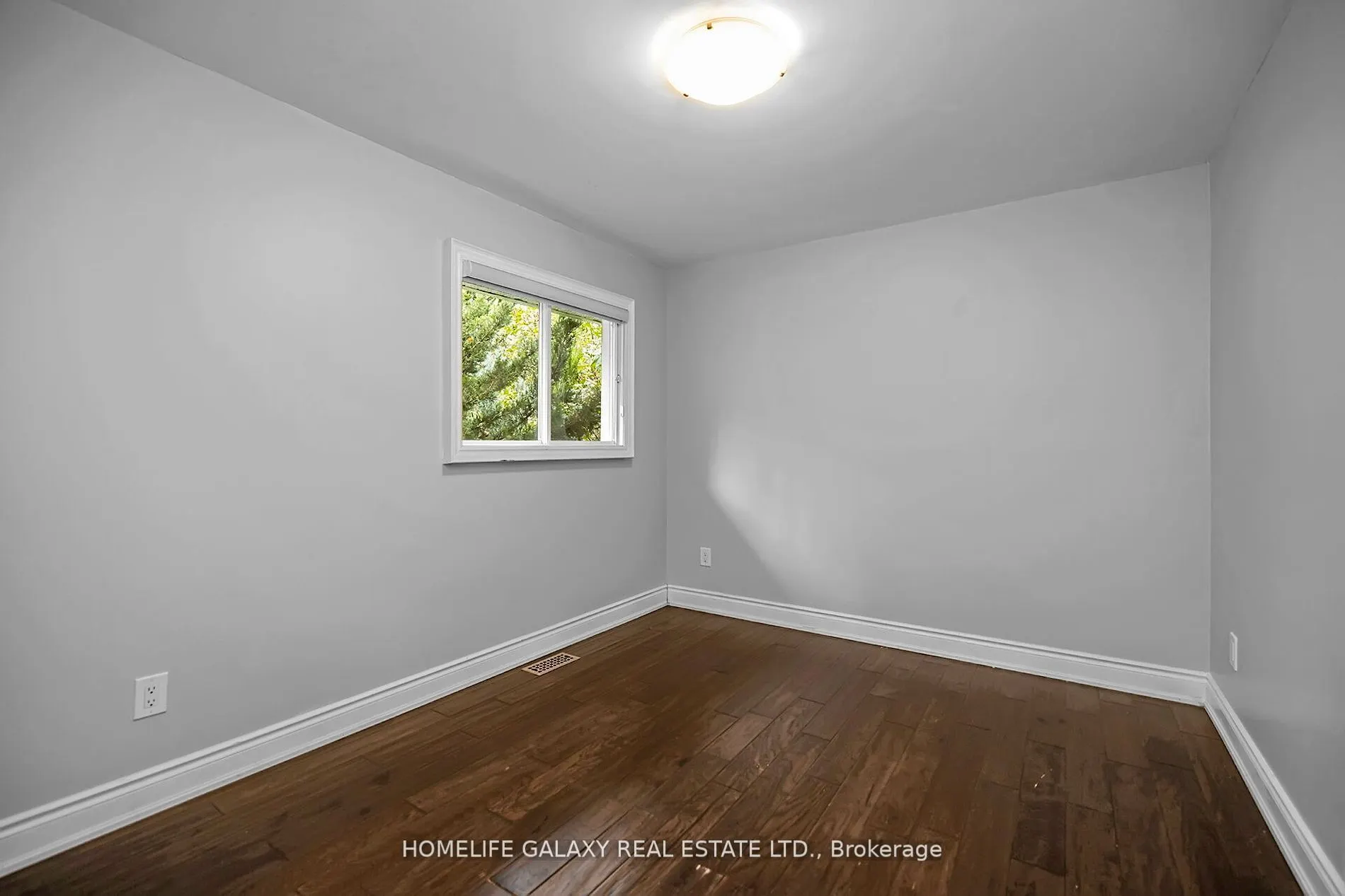 2049 Kate Ave