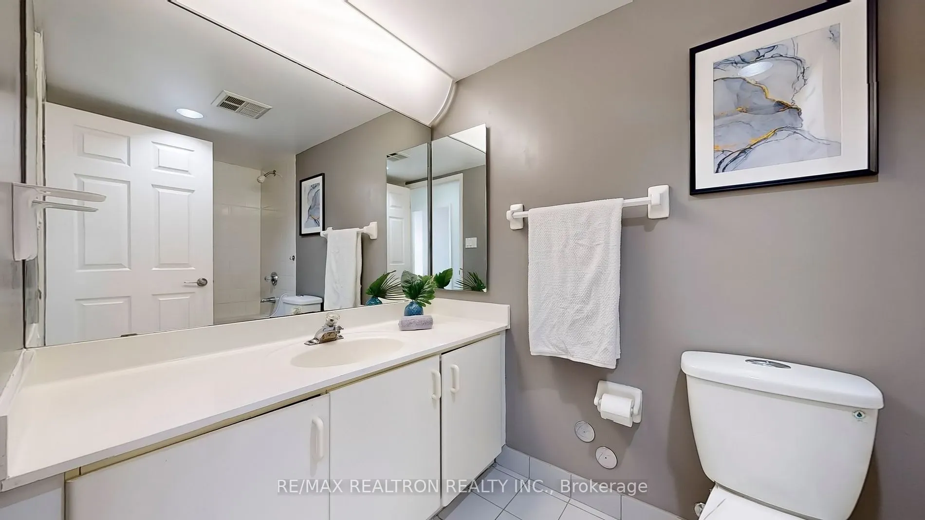 610 Bullock Dr, #1015