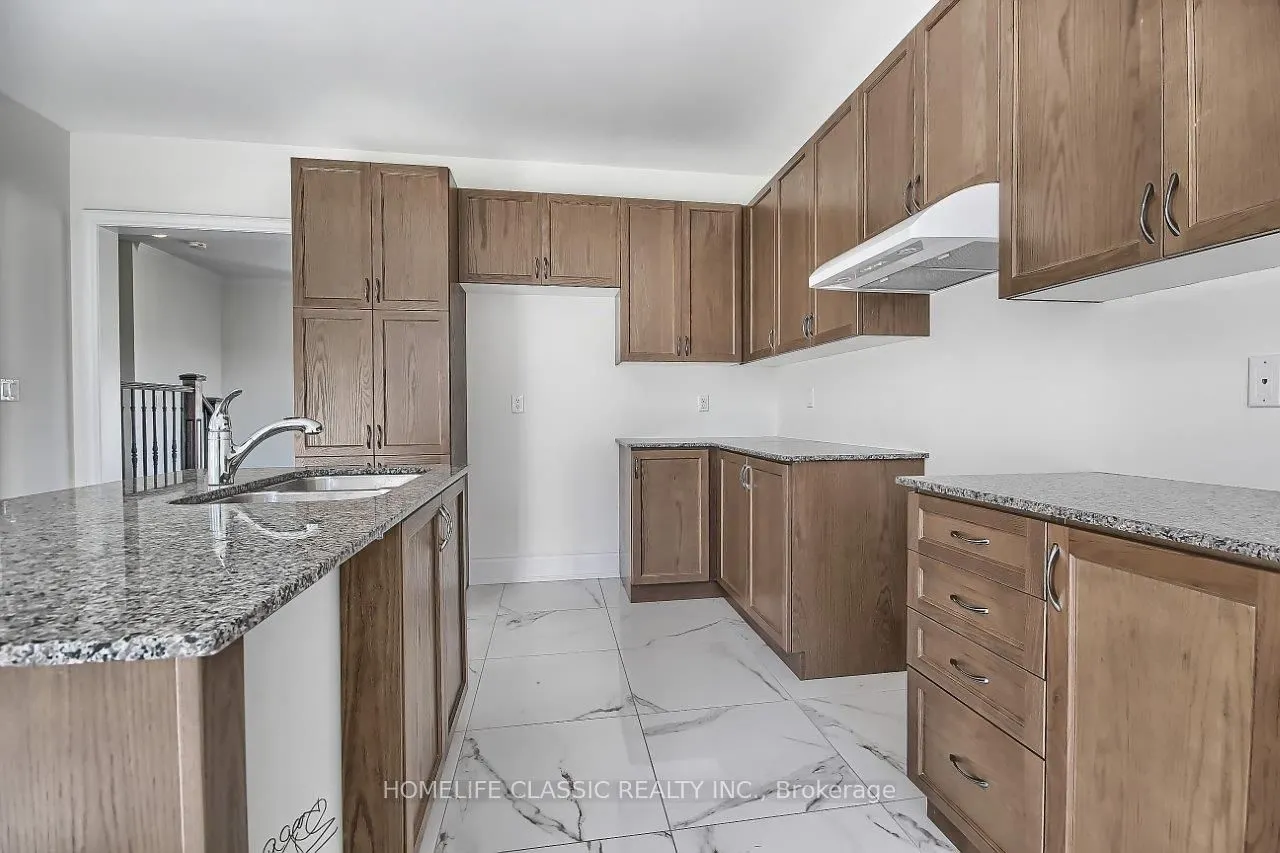 31 Robert Baldwin Blvd