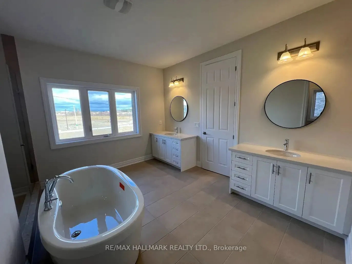 22 Sunny Acre Cres