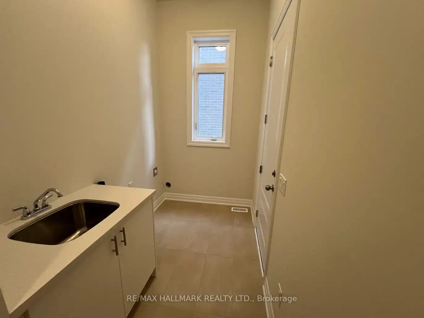 22 Sunny Acre Cres