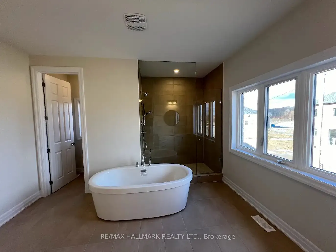 22 Sunny Acre Cres