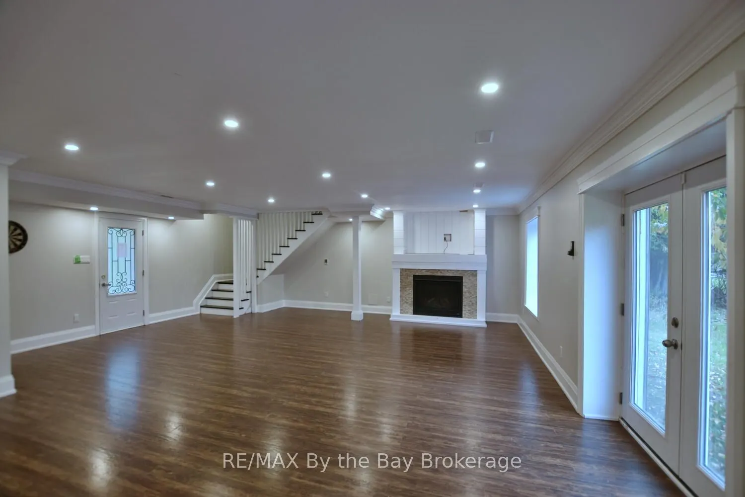 390 Mill St