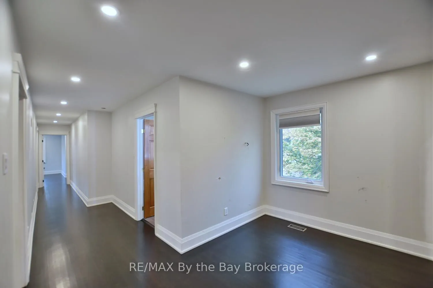 390 Mill St