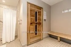 9600 yonge St N, #611