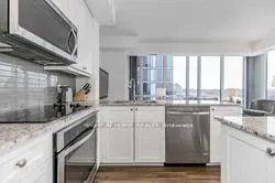 9600 yonge St N, #611