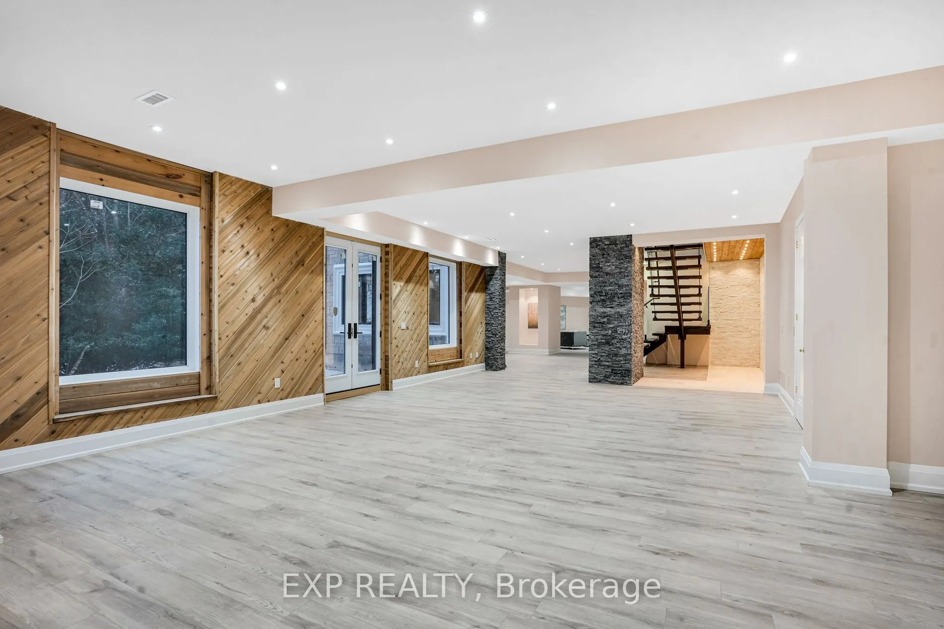 15 Glenview Heights Lane