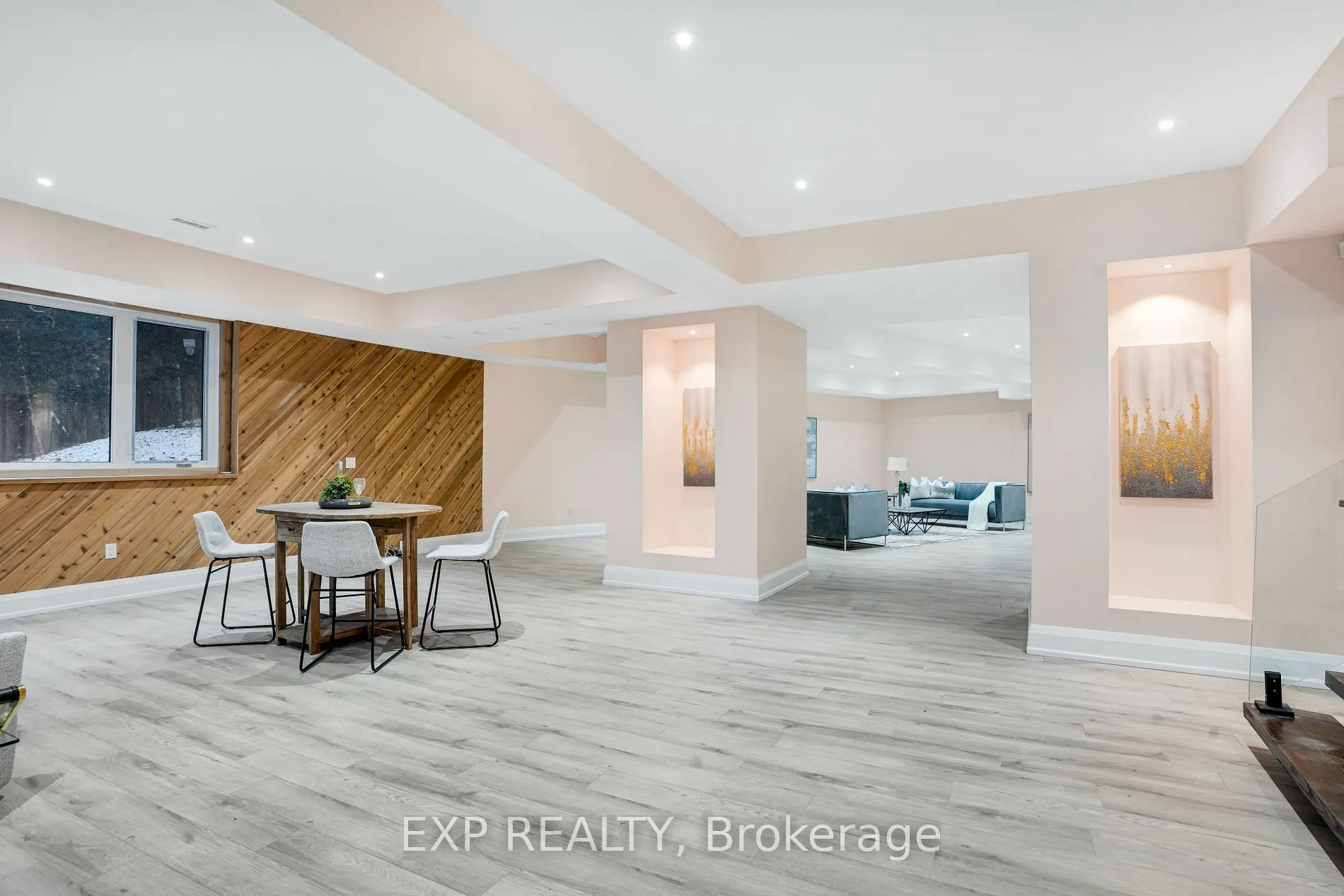 15 Glenview Heights Lane