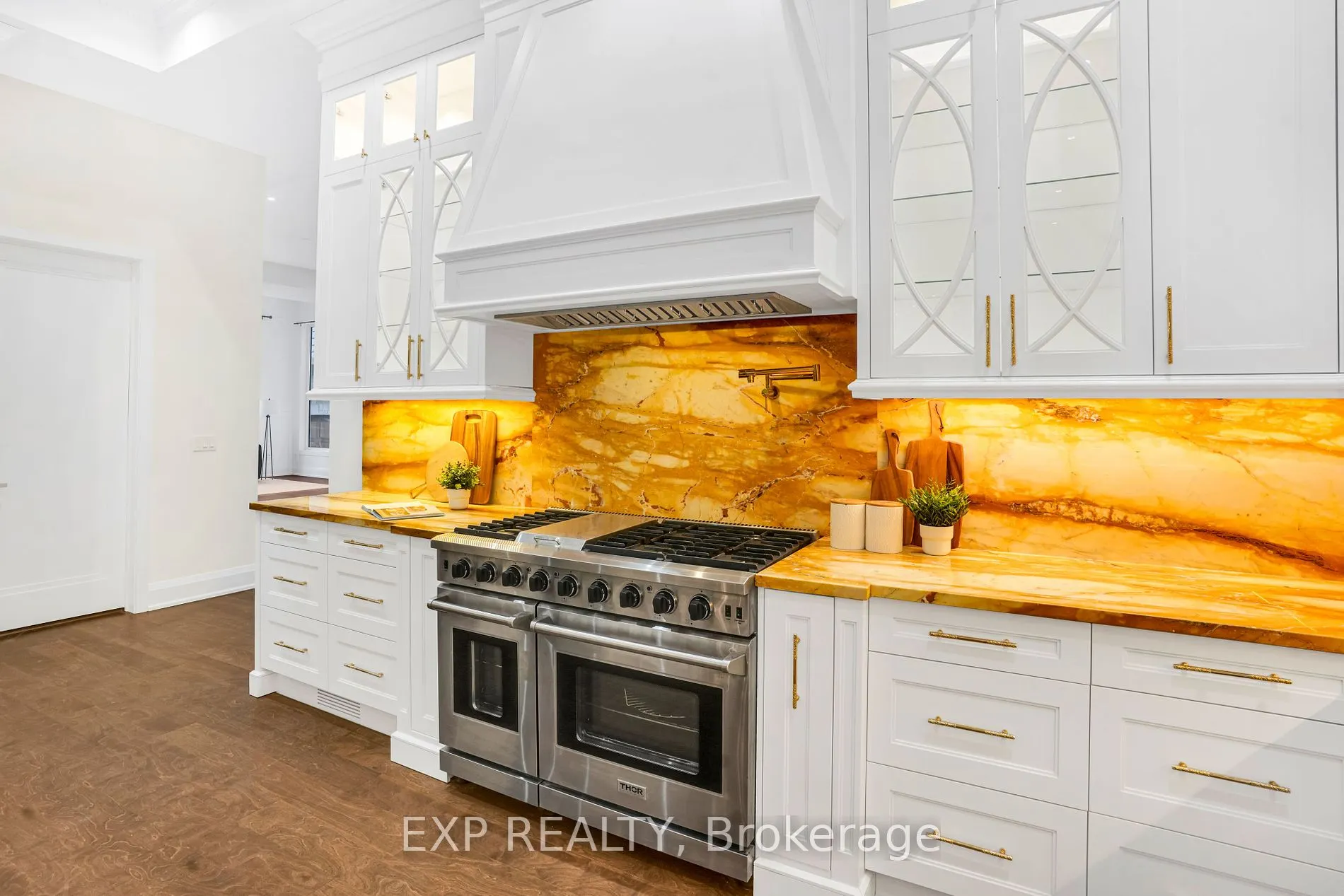 15 Glenview Heights Lane