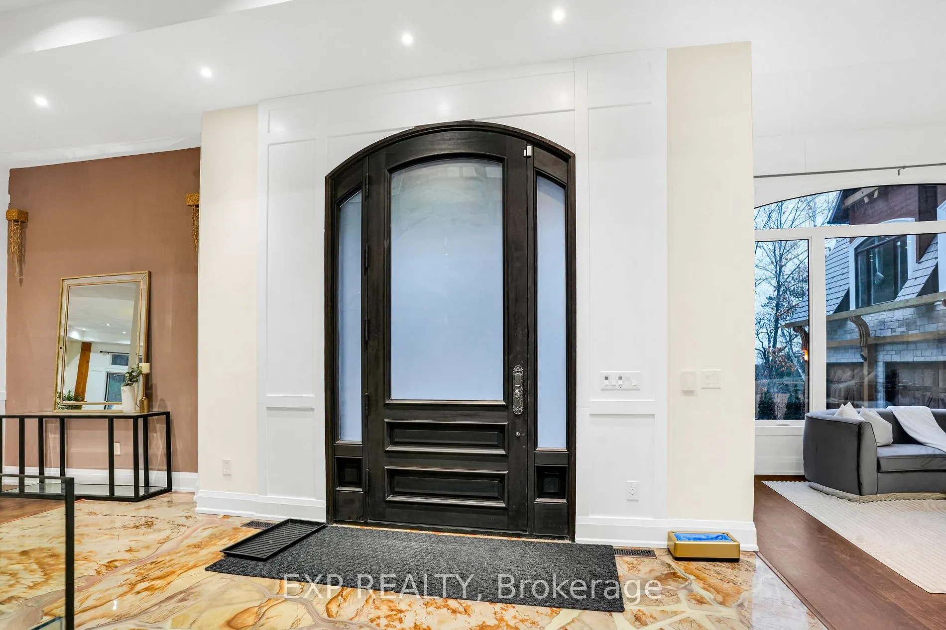 15 Glenview Heights Lane