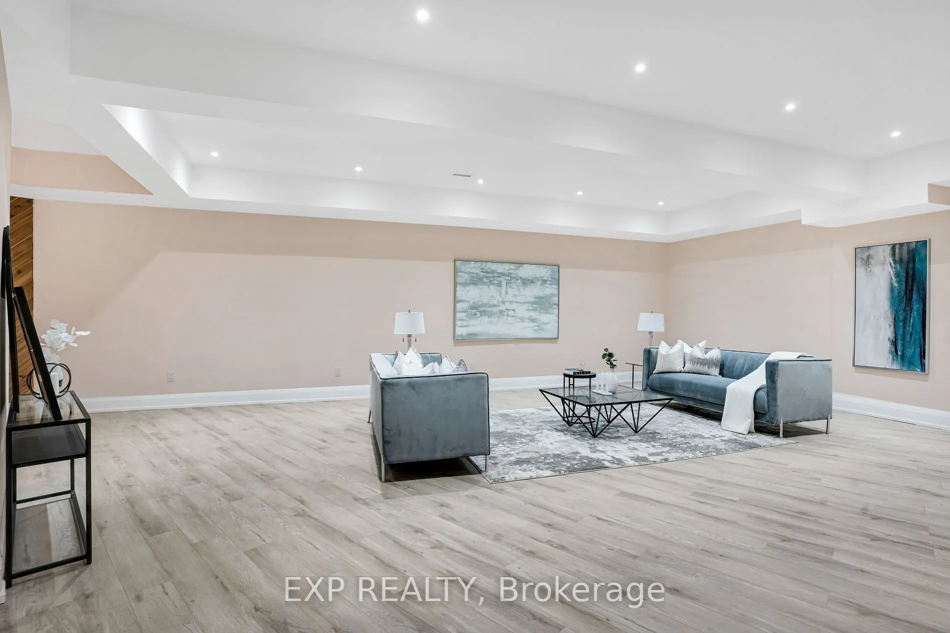 15 Glenview Heights Lane
