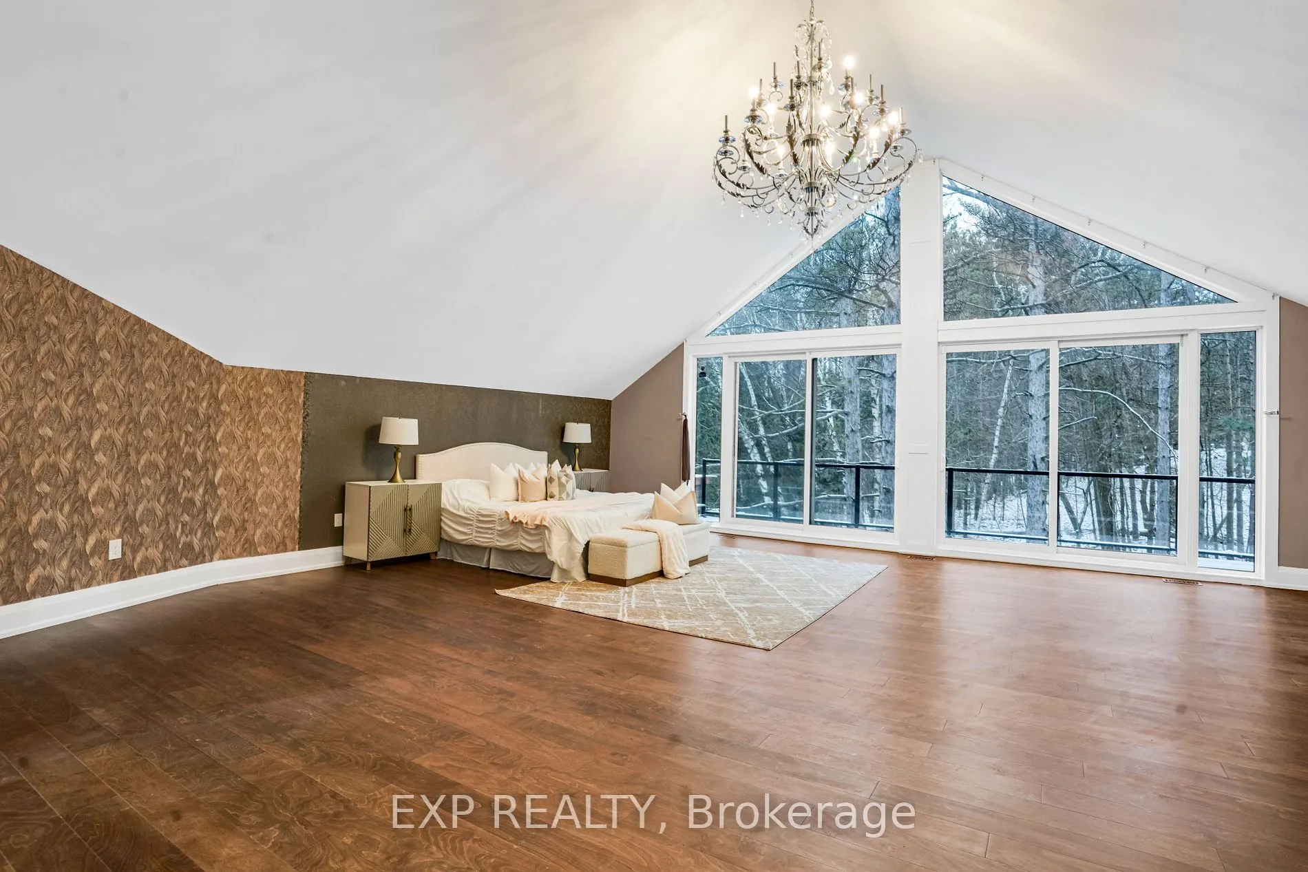 15 Glenview Heights Lane