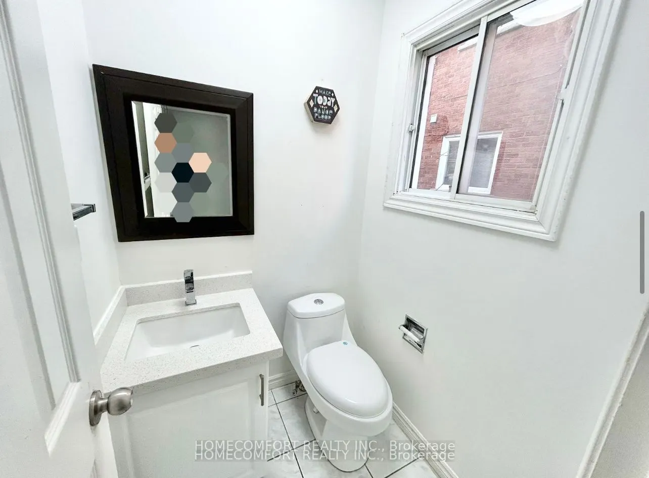 28 Coppard Ave, #Upper
