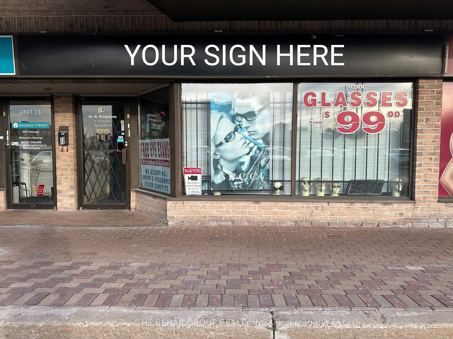 390 Steeles Avenue W, #208
