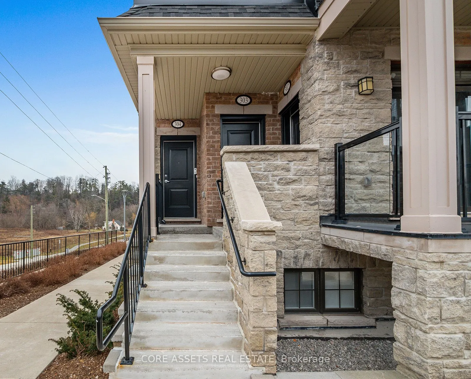 199 Pine Grove Rd, #304