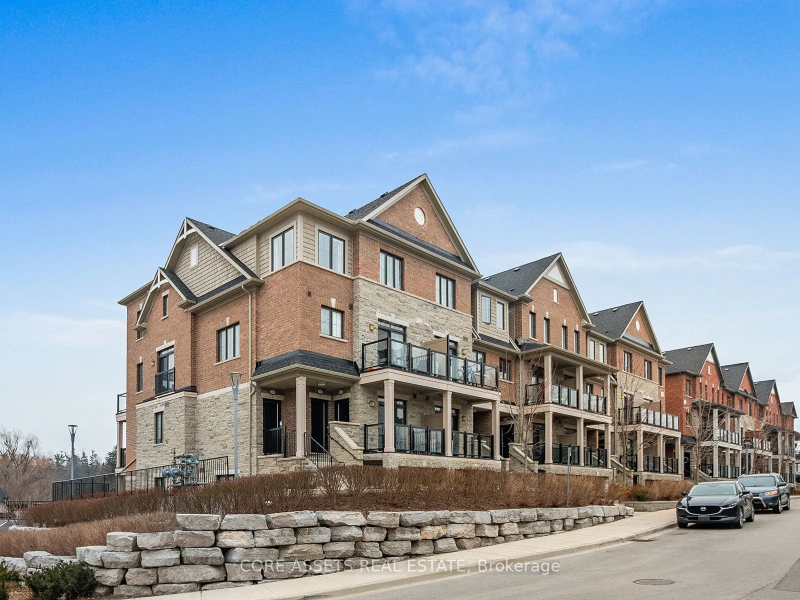 199 Pine Grove Rd, #304