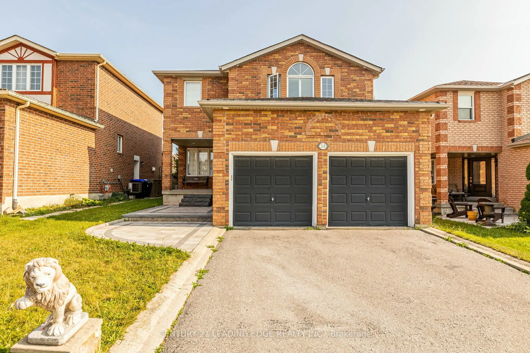 38 Roughley St