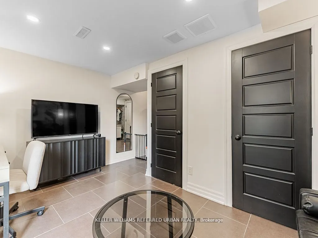 48 Wyatt Lane, #18