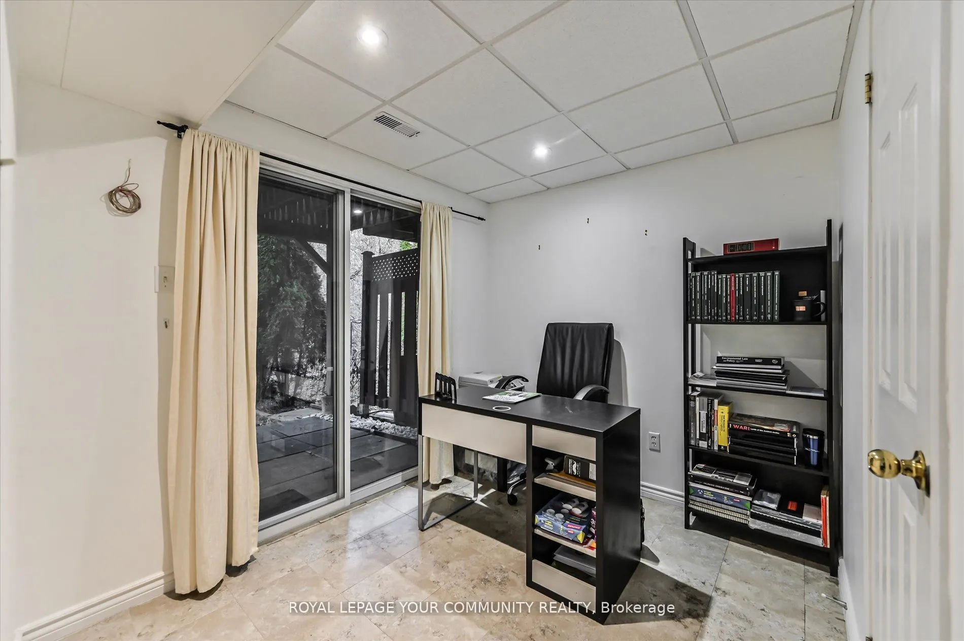 541 Bondi Ave