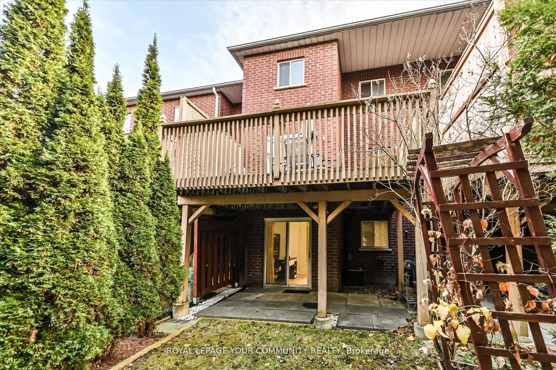 541 Bondi Ave