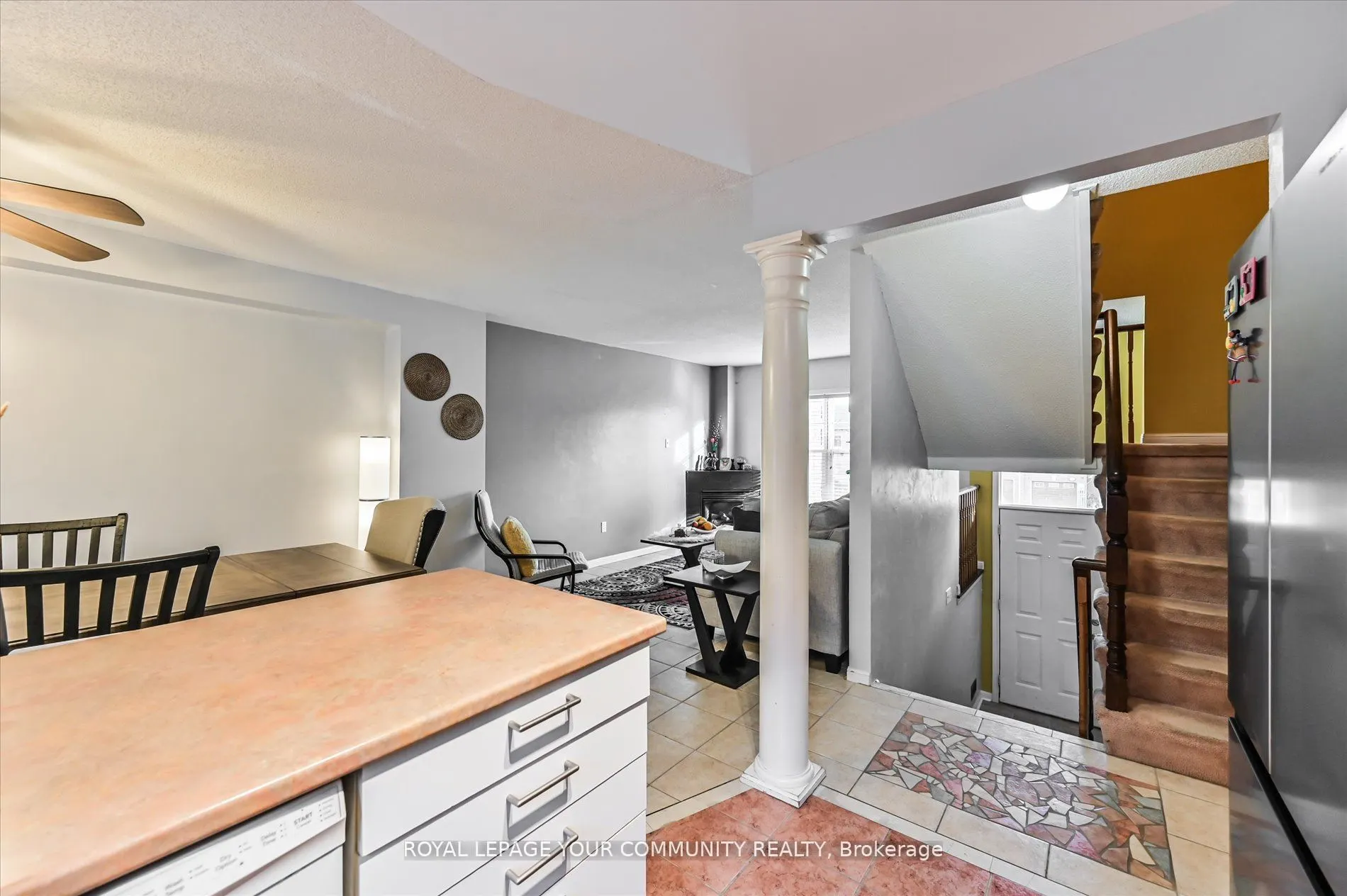 541 Bondi Ave
